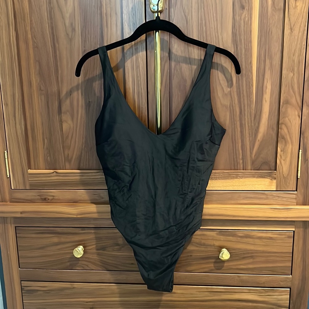 Lululemon waterslide skimpy fit swim suit